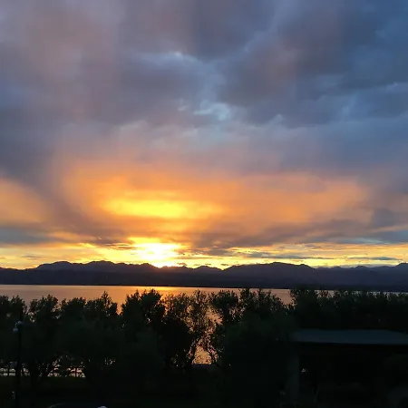 Oceano מלון פסקיארה דל גארדה